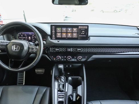 Used 2025 Honda Accord Sport image 14