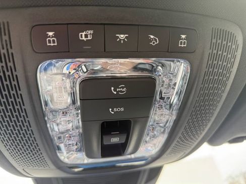 Used 2022 Mercedes-Benz GLE 450 4MATIC image 32