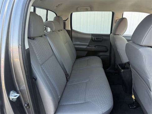 Used 2022 Toyota Tacoma SR w/ SR Convenience Package image 29