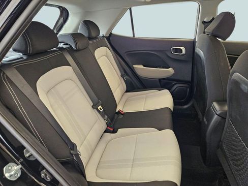 Used 2023 Hyundai Venue SEL FWD image 28