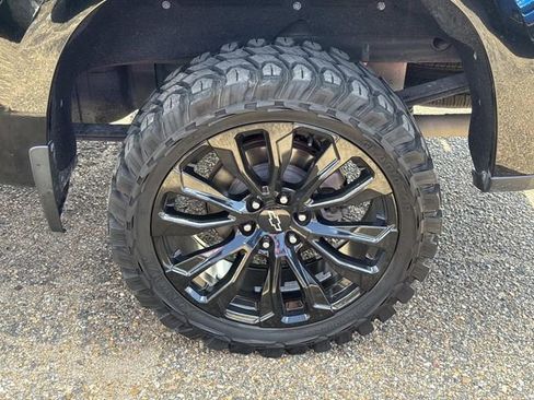 Used 2021 Chevrolet Silverado 1500 LT Trail Boss w/ Convenience Package II image 5