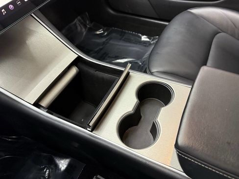 Used 2019 Tesla Model 3 image 31