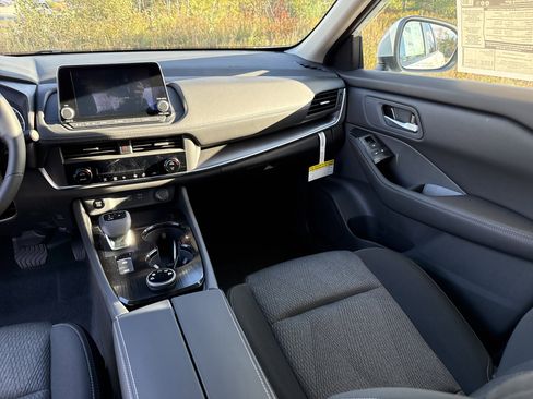 New 2026 Nissan Rogue SV image 19