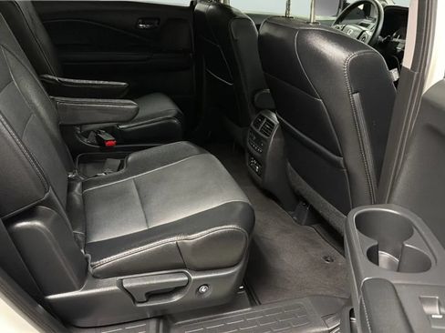 Used 2017 Honda Pilot Elite image 22