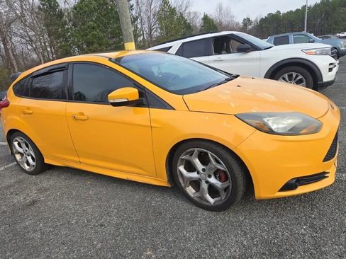 Used 2013 Ford Focus ST image 4