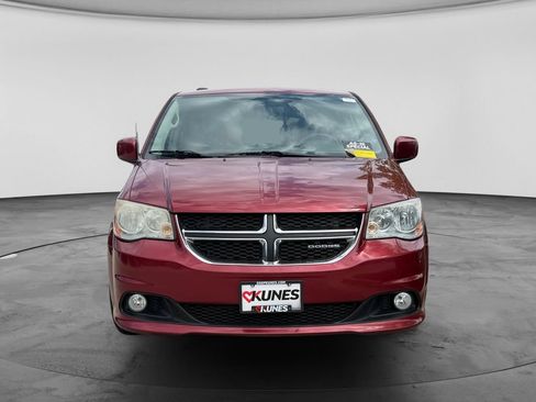 Used 2011 Dodge Grand Caravan Crew w/ Entertainment Group 1 FWD image 3