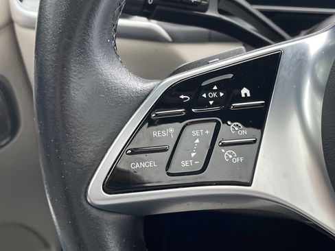 Certified 2024 Mercedes-Benz GLC 300 image 28