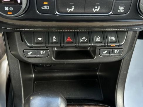Used 2022 GMC Canyon Denali AWD/4WD image 41