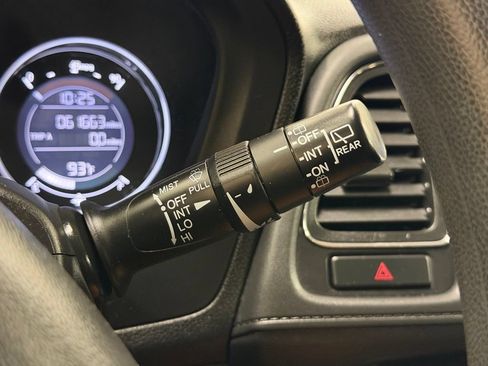 Used 2016 Honda HR-V EX image 22