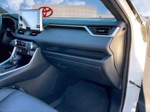 Certified 2022 Toyota RAV4 XSE image 16