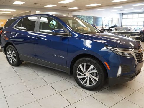 Used 2022 Chevrolet Equinox LT FWD image 15