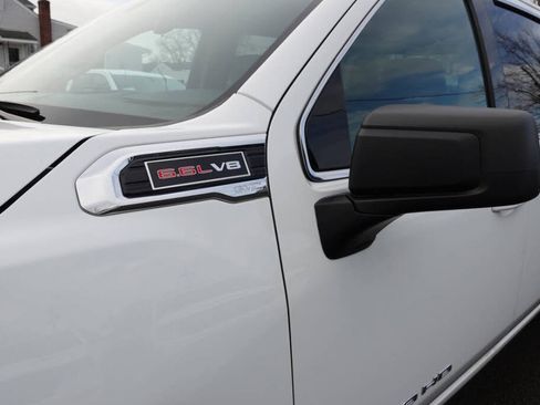 Used 2023 GMC Sierra 2500 SLE w/ Preferred Package AWD/4WD image 8