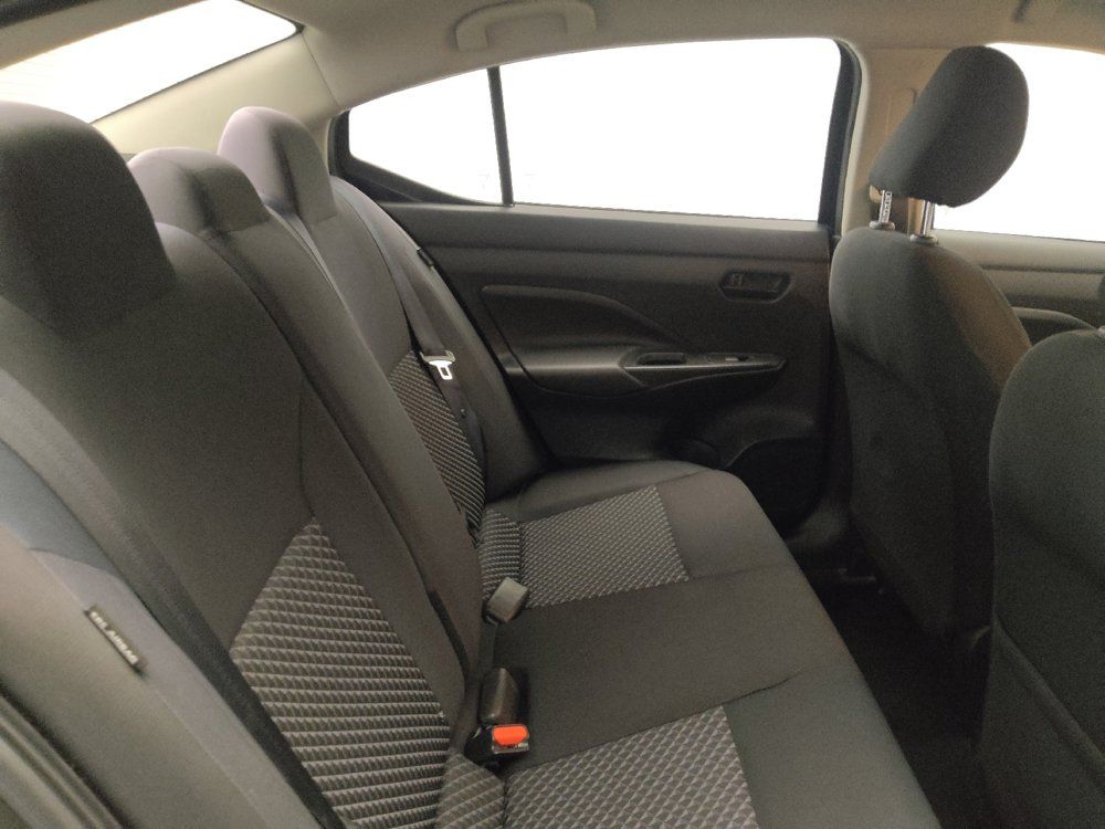 Used 2021 Nissan Versa S FWD image 19