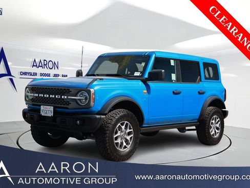 Used 2025 Ford Bronco Badlands AWD/4WD image 1