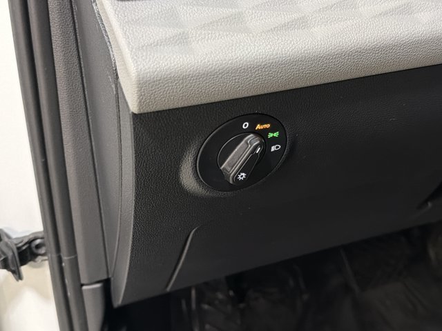 Certified 2023 Volkswagen Taos S AWD/4WD image 35