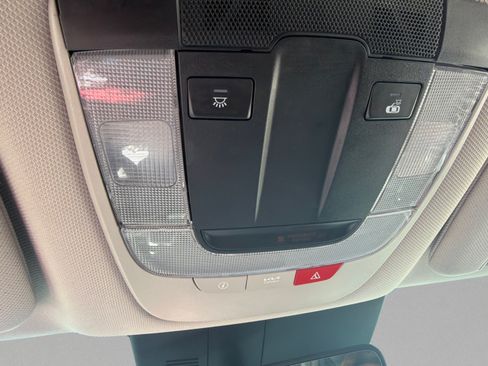 Used 2023 Kia Sorento S FWD image 25