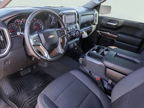 Used 2022 Chevrolet Silverado 1500 LT w/ Safety Package image 13