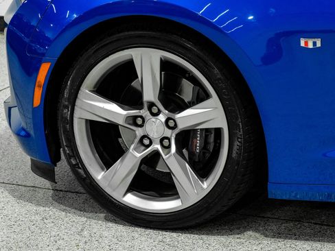Used 2018 Chevrolet Camaro SS RWD image 58