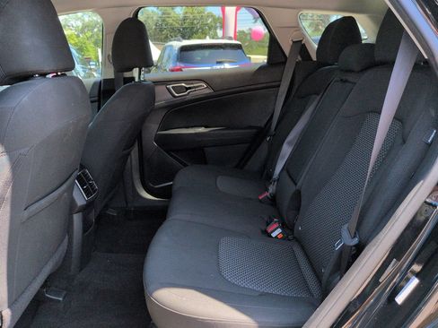 Certified 2025 Kia Sportage LX FWD image 14