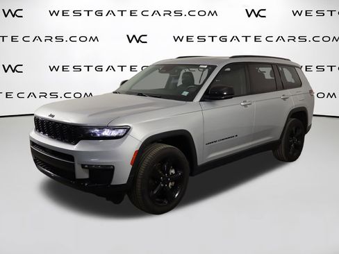 Used 2022 Jeep Grand Cherokee L Limited w/ Black Appearance Package RWD image 1