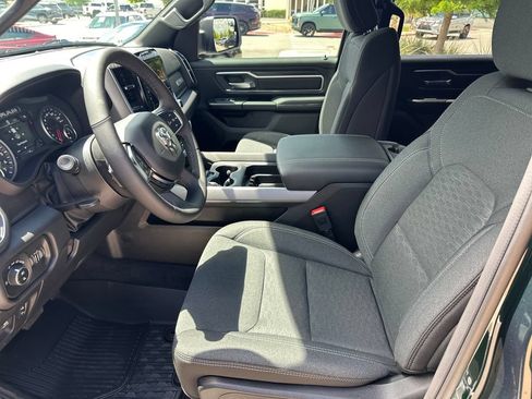 New 2026 RAM 1500 4x4 Crew Cab image 18