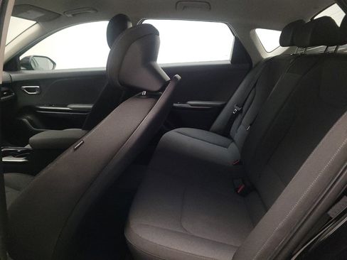 Used 2025 Kia K4 FWD image 18