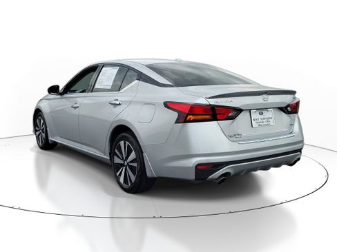 Certified 2020 Nissan Altima 2.5 SV AWD/4WD image 3