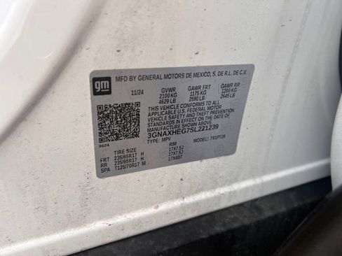 Used 2025 Chevrolet Equinox LT image 4