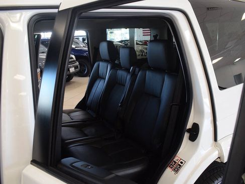 Used 2012 Land Rover LR4 HSE LUX AWD/4WD image 35