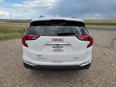 Used 2020 GMC Terrain SLT AWD/4WD image 4