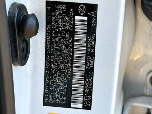 Used 2015 Lexus CT 200h w/ Navigation Package image 29