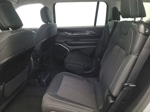 Used 2022 Jeep Grand Cherokee L Laredo w/ Luxury Tech Group I image 18