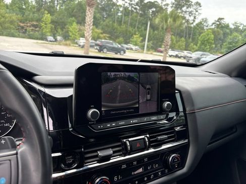 Used 2025 Nissan Pathfinder Rock Creek AWD/4WD image 17