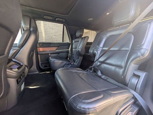 Used 2023 Lincoln Navigator Reserve image 27