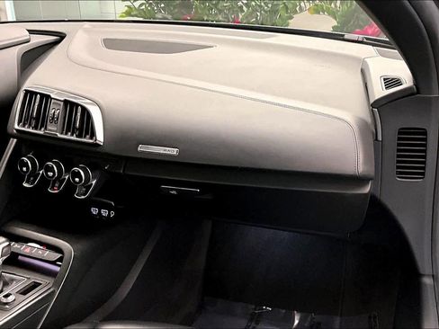 Used 2022 Audi R8 V10 performance image 13