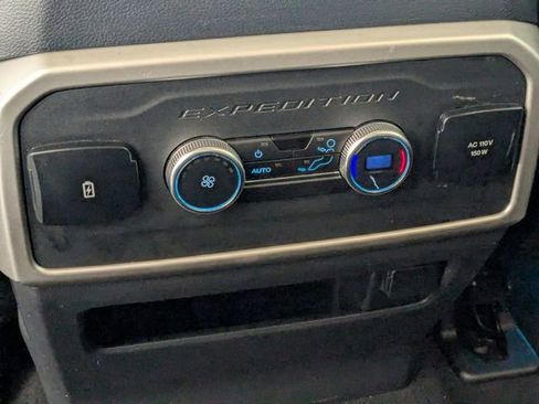 Used 2024 Ford Expedition Max XLT image 27