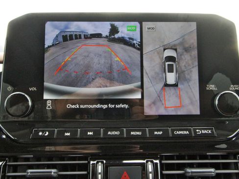 Certified 2025 Nissan Pathfinder Platinum w/ Cargo Package AWD/4WD image 27