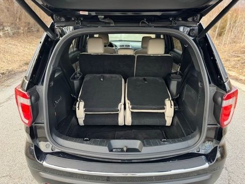Used 2018 Ford Explorer Limited AWD/4WD image 7