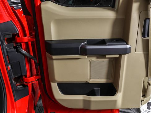 Used 2019 Ford F150 XLT w/ Equipment Group 302A Luxury AWD/4WD image 35