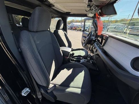 Used 2024 Jeep Gladiator Sport image 26