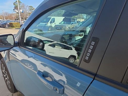 Used 2023 Ford Maverick Lariat w/ Lariat Luxury Package image 8