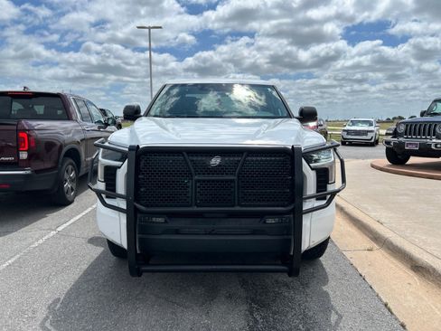 Used 2023 Toyota Tundra SR5 AWD/4WD image 2