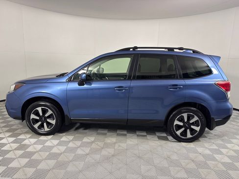 Used 2017 Subaru Forester 2.5i Premium w/ All-Weather Package image 6