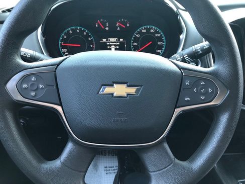 Used 2020 Chevrolet Traverse LS image 13