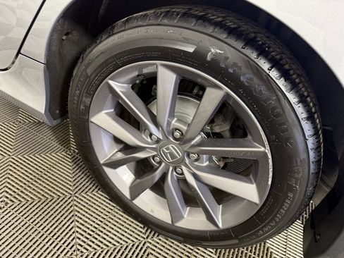 Used 2019 Honda Civic EX image 11