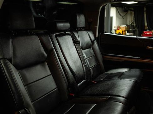 Used 2021 Toyota Tundra Limited w/ Limited Premium Package image 11