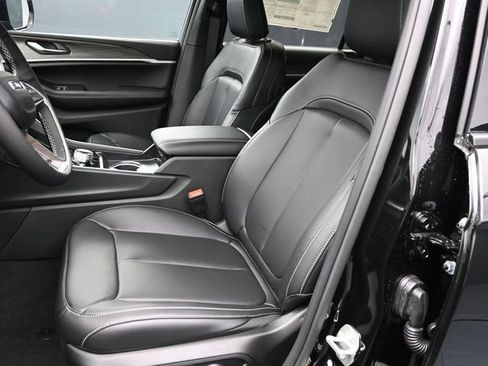 New 2026 Jeep Grand Cherokee L Limited AWD/4WD image 15