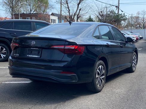 Certified 2024 Volkswagen Jetta S image 3