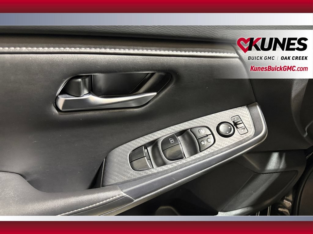 Used 2024 Nissan Sentra SV FWD image 21