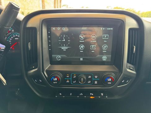 Used 2015 Chevrolet Silverado 2500 LT w/ LT Convenience Package image 23